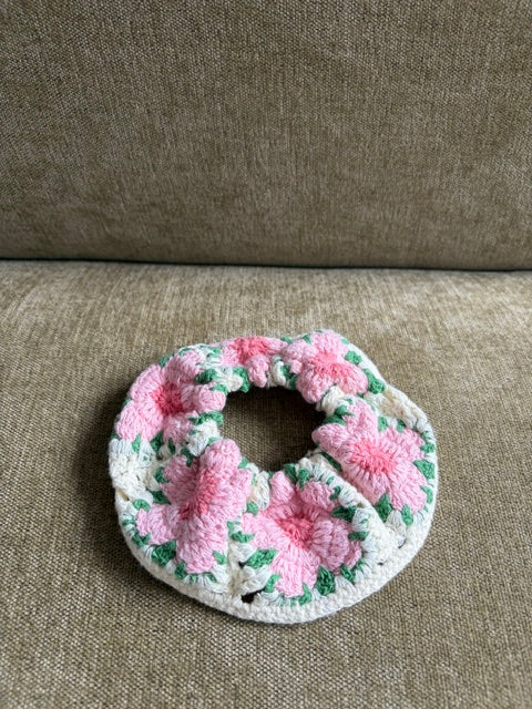 Choucou crochet ROSY motif fleurs - Marcelle Ouest
